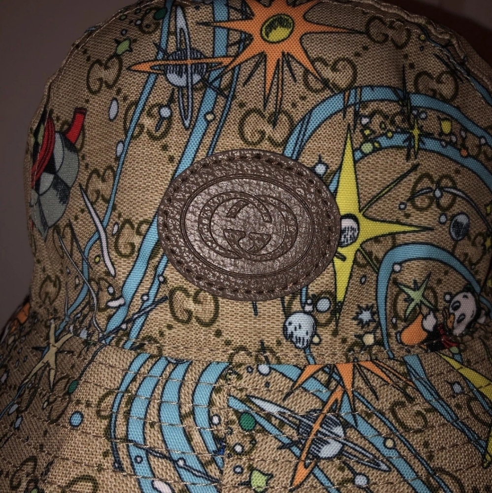 Authentic Gucci Disney Donald Duck Bucket Hat NWOT - Picture 6 of 8